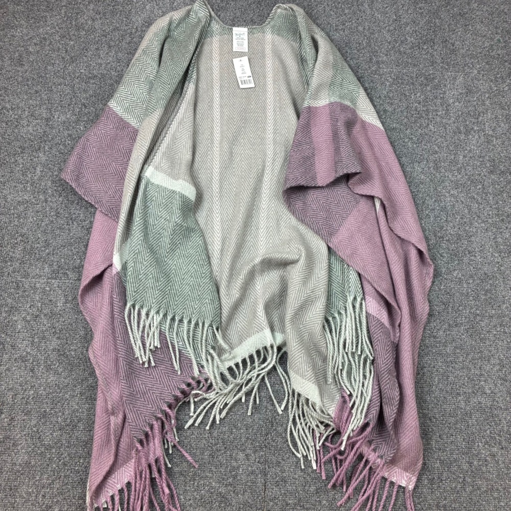 Woolrich Reagan Chevron Herringbone Fringe Wrap Poncho Womens One Size Fits NEW